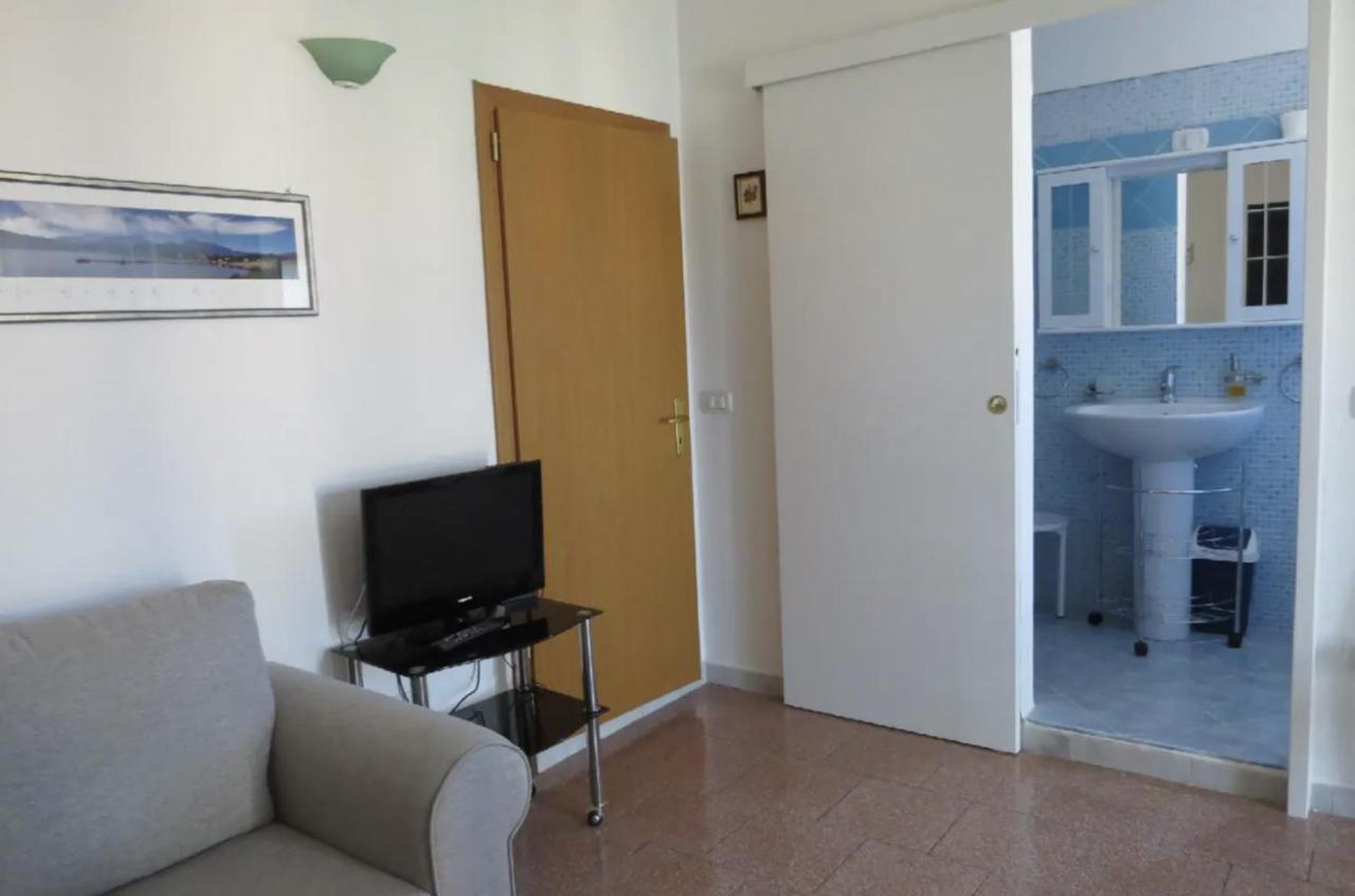 Lovely Flat In Northern Sardinia Валледория Экстерьер фото